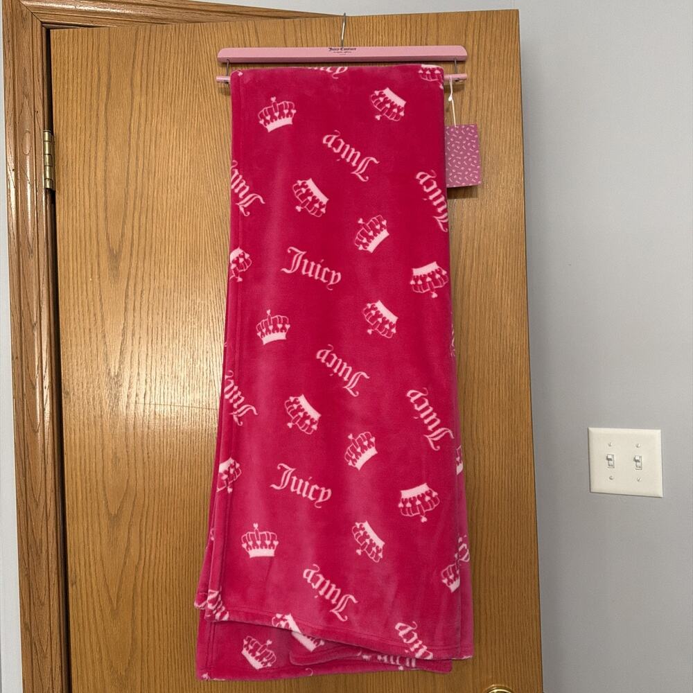 Juicy Couture Pink Printed Throw Blanket 50in X 70in (Juicy Text and Crowns)